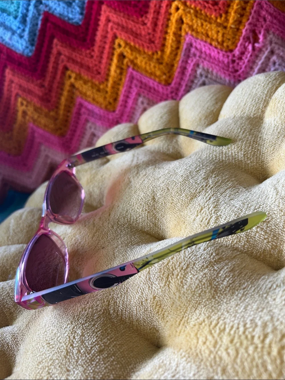 New wave transparent pink